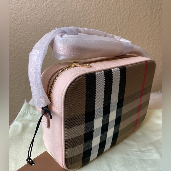 - Burberry check print Crossbody bag brand new tag medium - Picture 4 of 6
